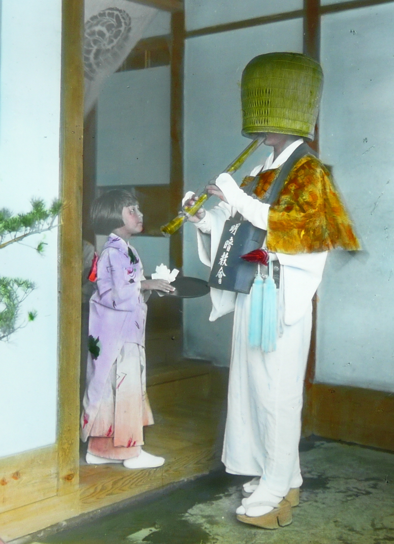 Illustration for article titled Hand-Colored Photos Turn Early 20th Century Japan Into A Dream World